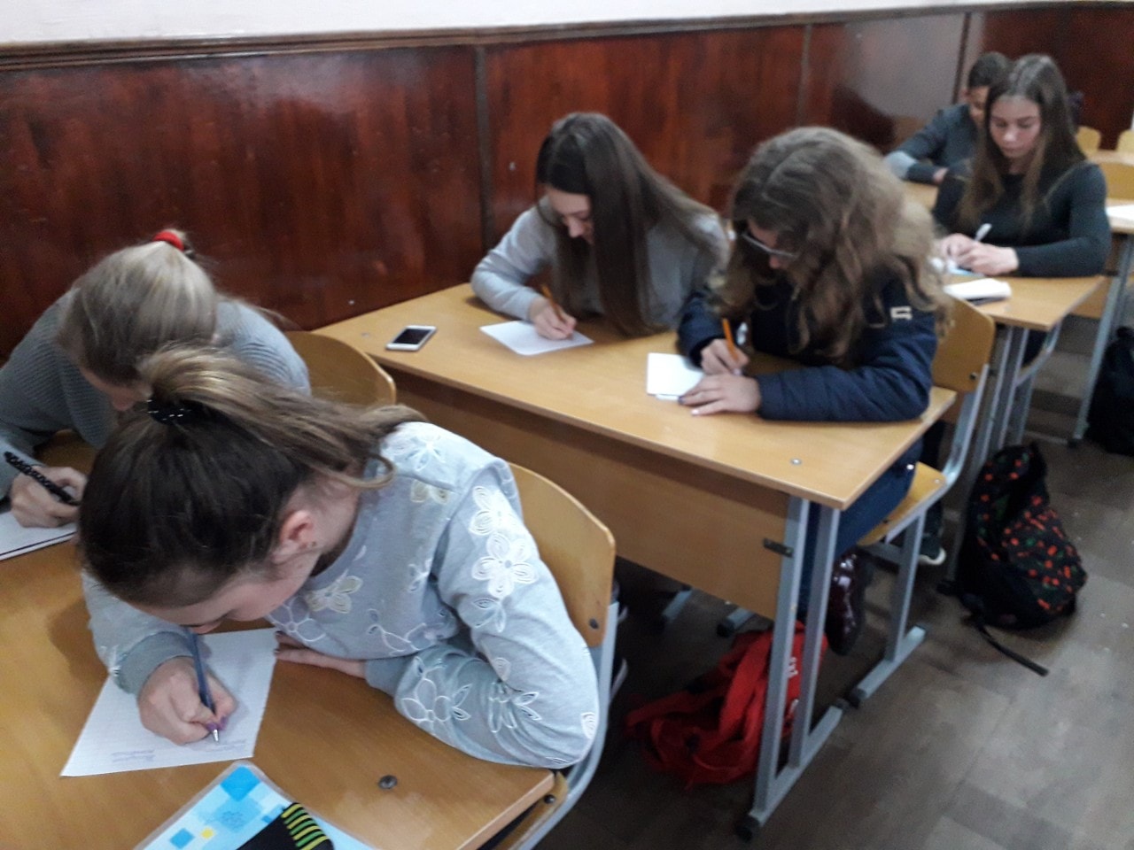 Виховна година з учнями 8-А класу на тему «Соціальні ролі (гендерний аспект)» (ІІ частина)