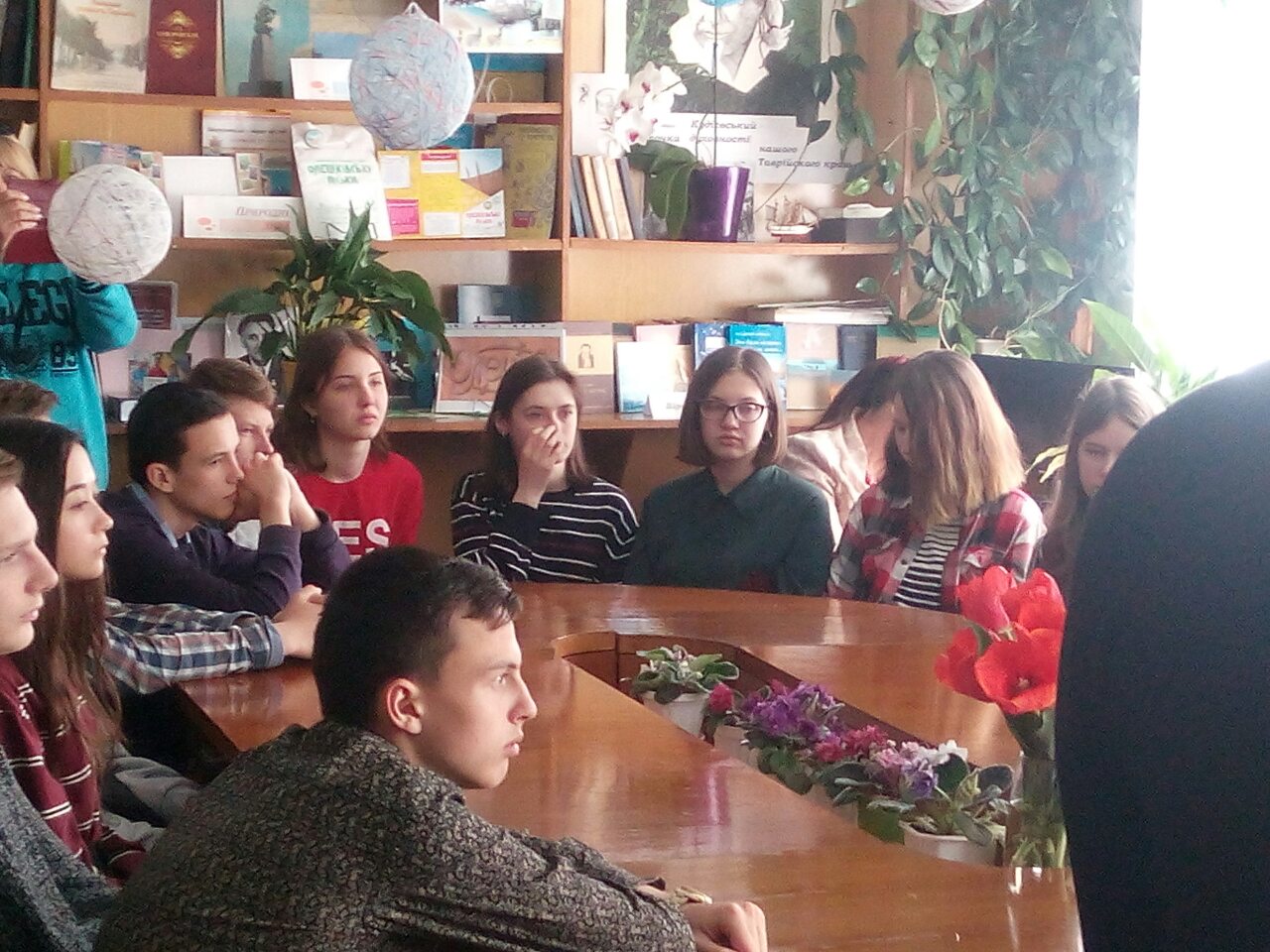 Бібліотечний урок, присвячений 33 роковині Чорнобильської трагедії